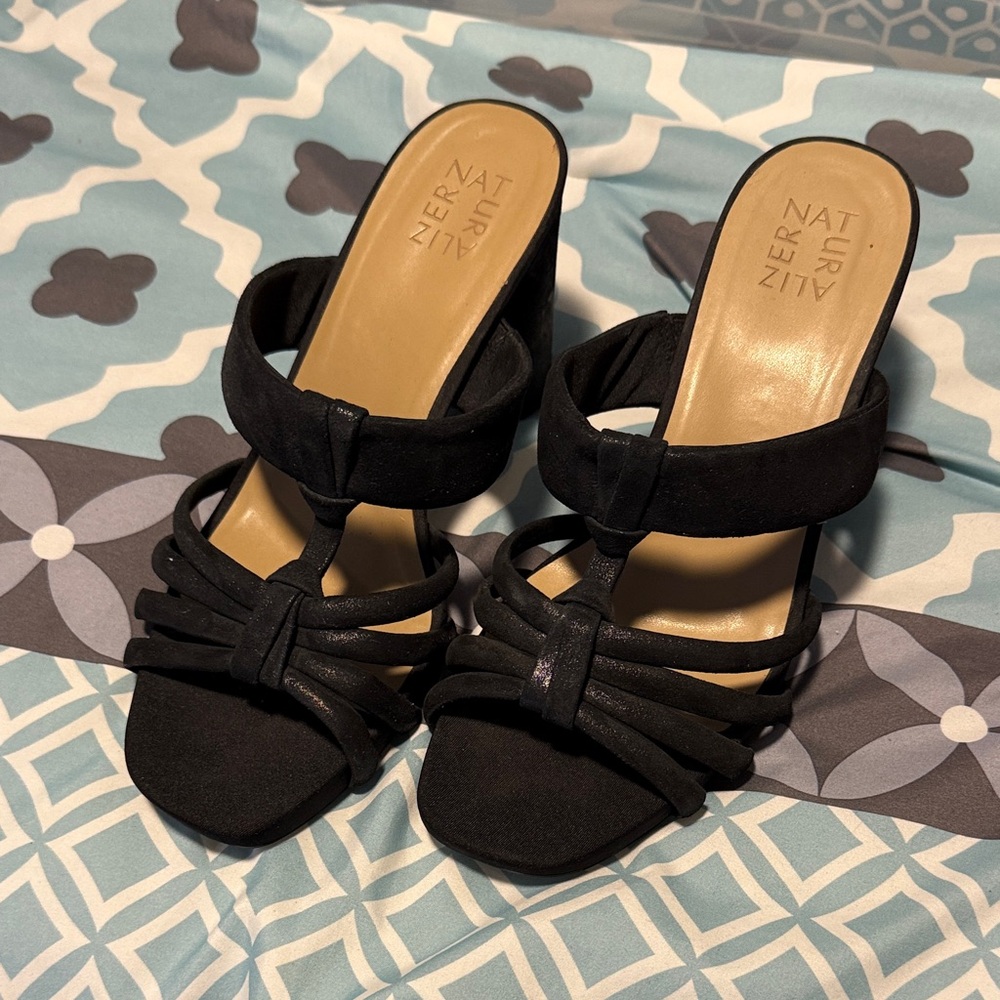 Naturalizer Black Strappy Women's Sandals